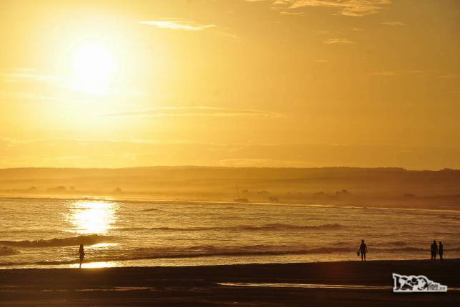 O pôr-do-sol 'explode' nos céus de Cabo Polonio, no litoral do Uruguai